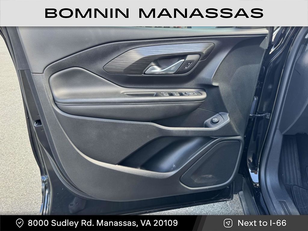 2022 GMC Terrain SLE Image 19 of 30