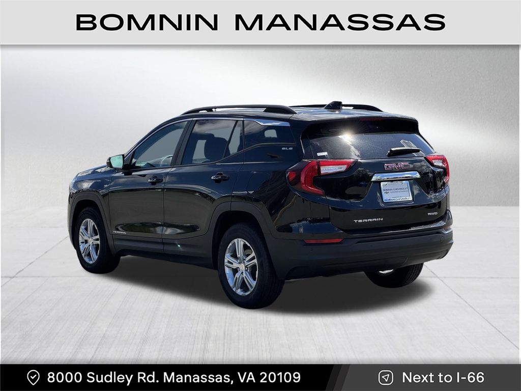 2022 GMC Terrain SLE Image 6 of 30