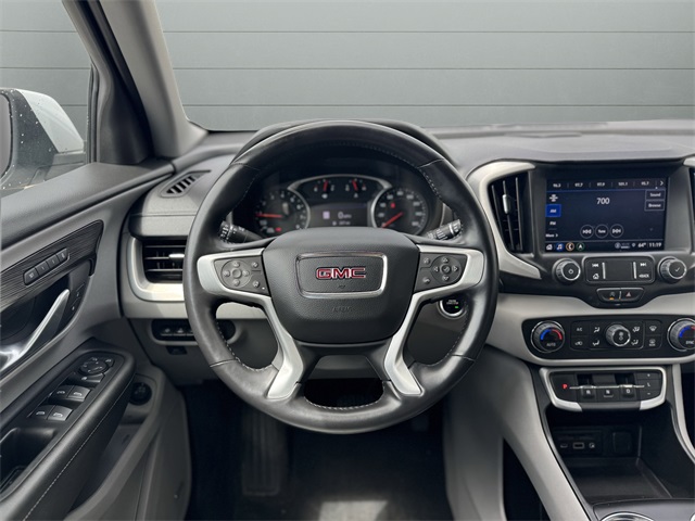 Vehicle image 13 of 19