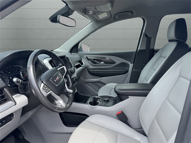Vehicle image 14 of 19