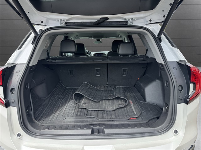 Vehicle image 10 of 19