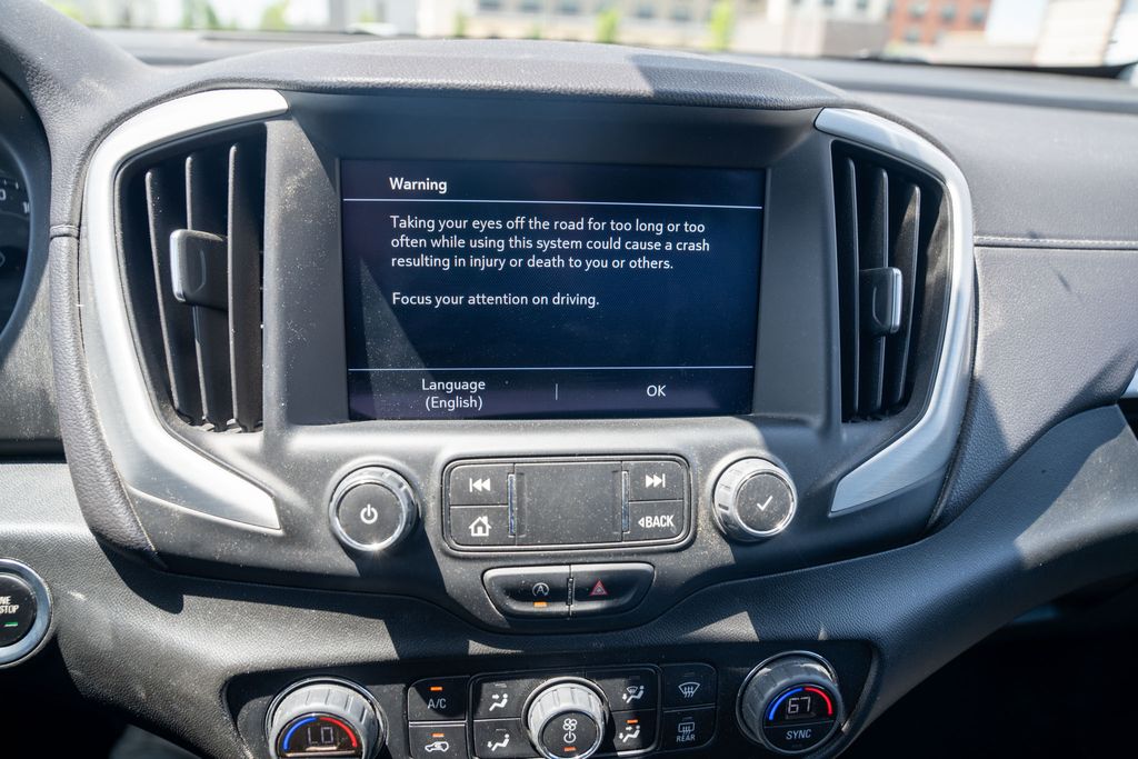 Vehicle image 19 of 34