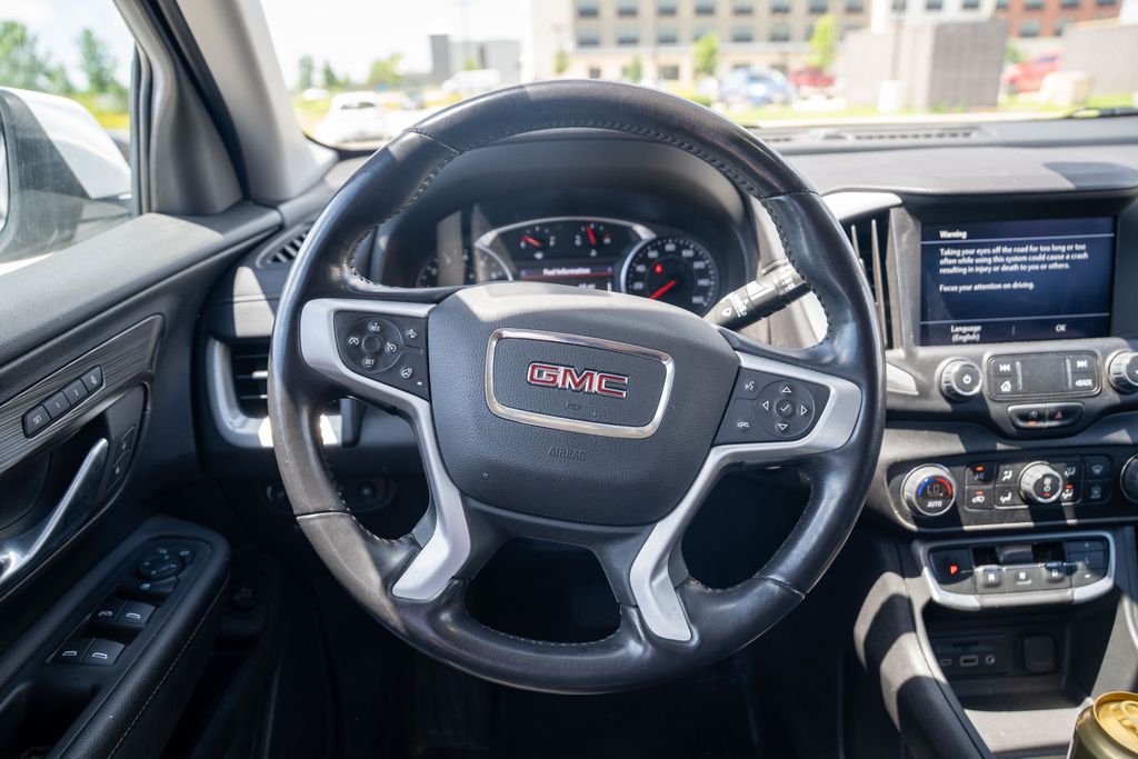 Vehicle image 15 of 34