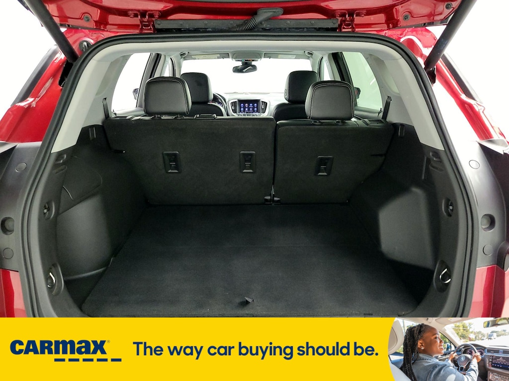Vehicle image 10 of 27
