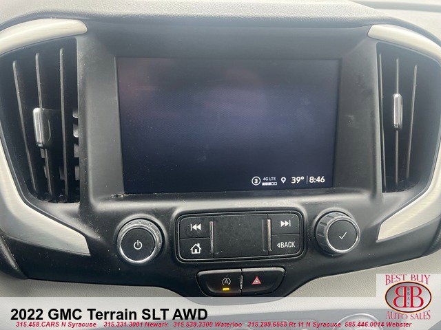 Vehicle image 15 of 21