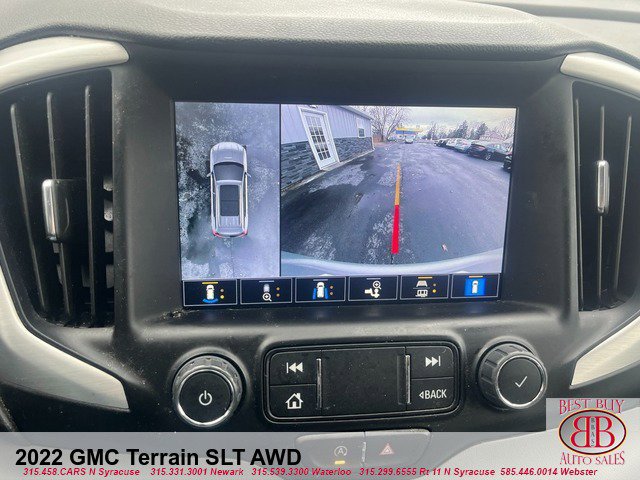 Vehicle image 18 of 21