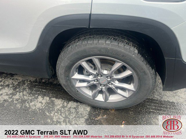 Vehicle image 9 of 21