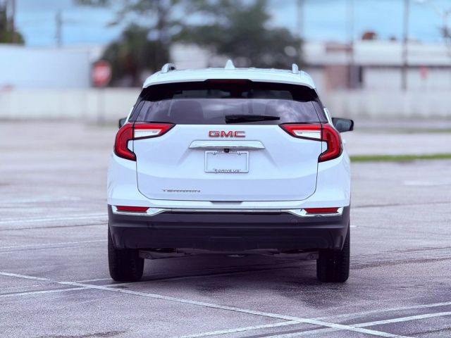 Vehicle image 14 of 28