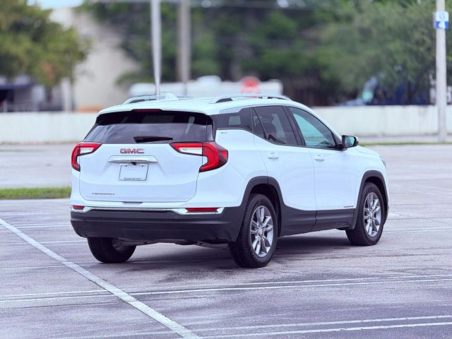 Vehicle image 9 of 28