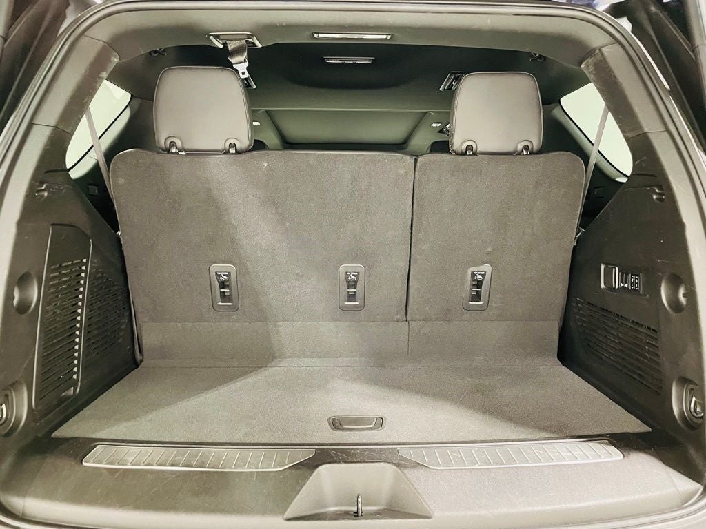 Vehicle image 24 of 51