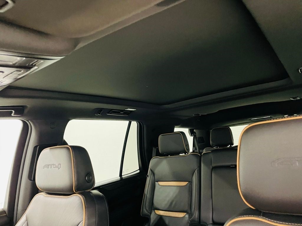 Vehicle image 34 of 51