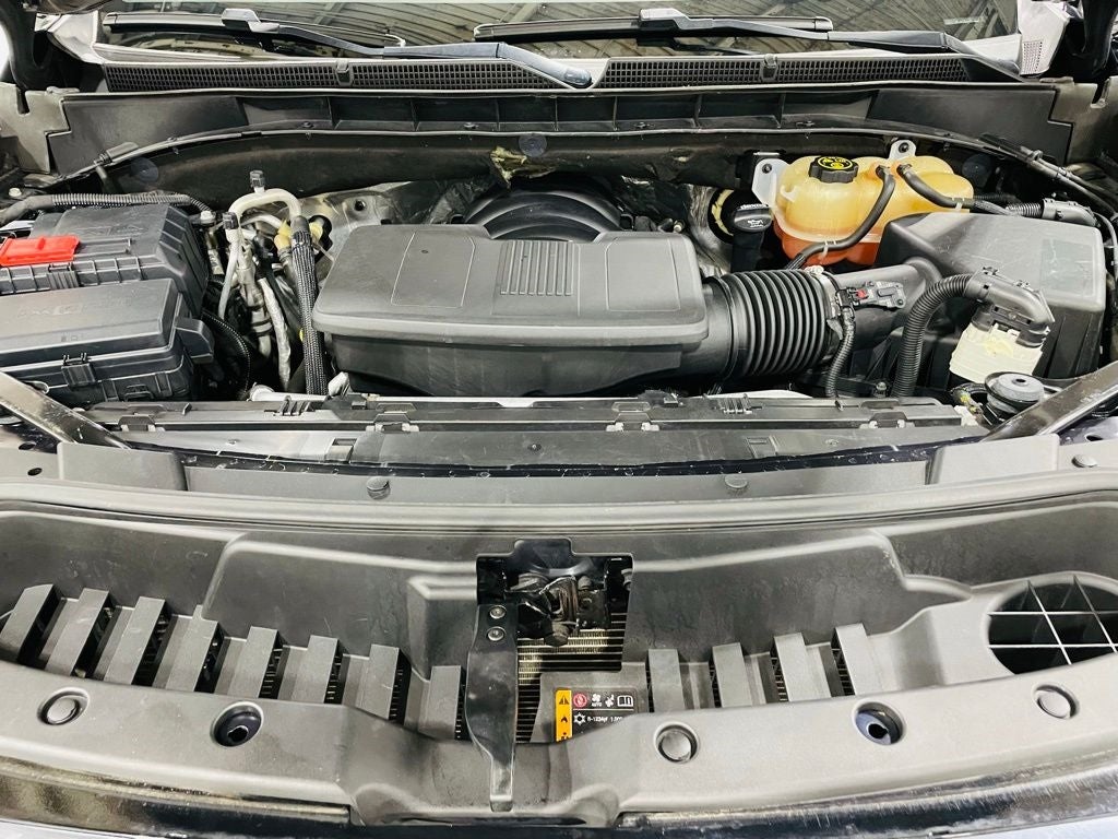 Vehicle image 21 of 51