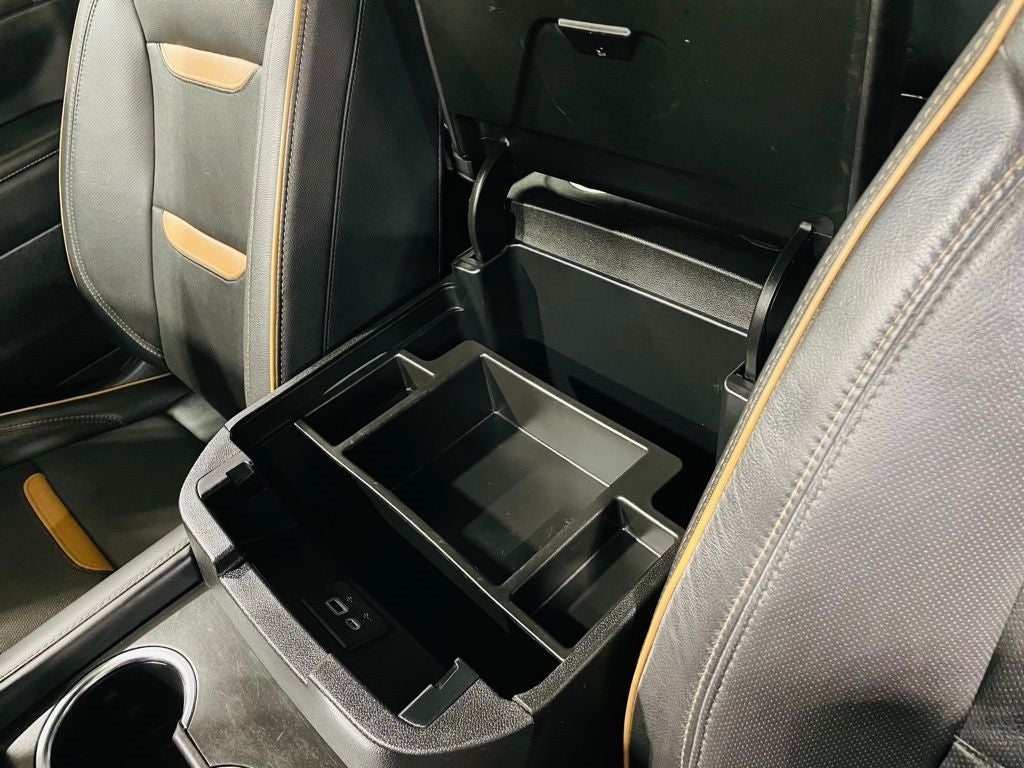 Vehicle image 49 of 51