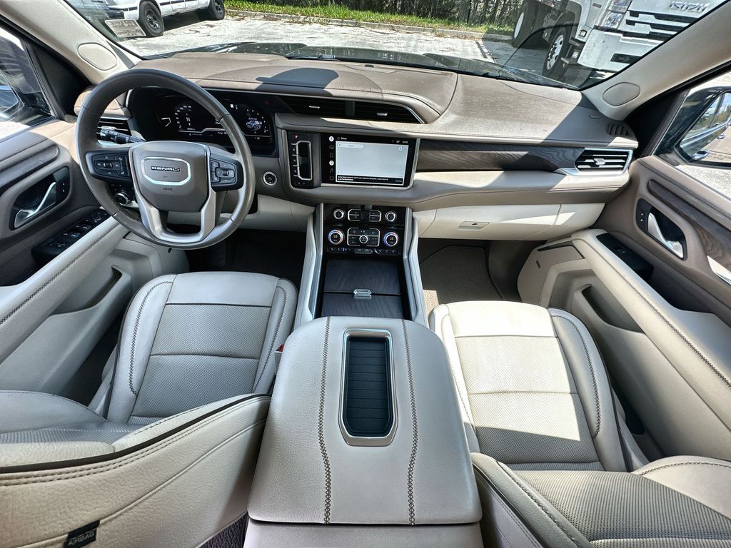 Vehicle image 16 of 35