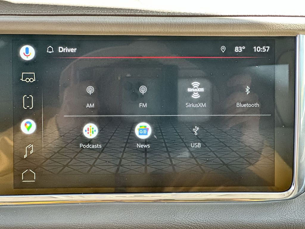 Vehicle image 21 of 35