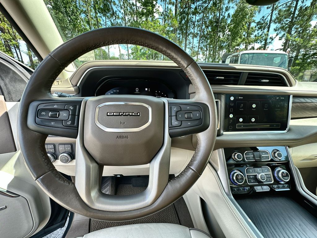 Vehicle image 15 of 35