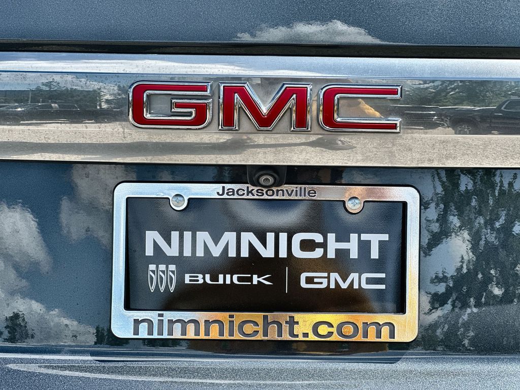 Vehicle image 19 of 35