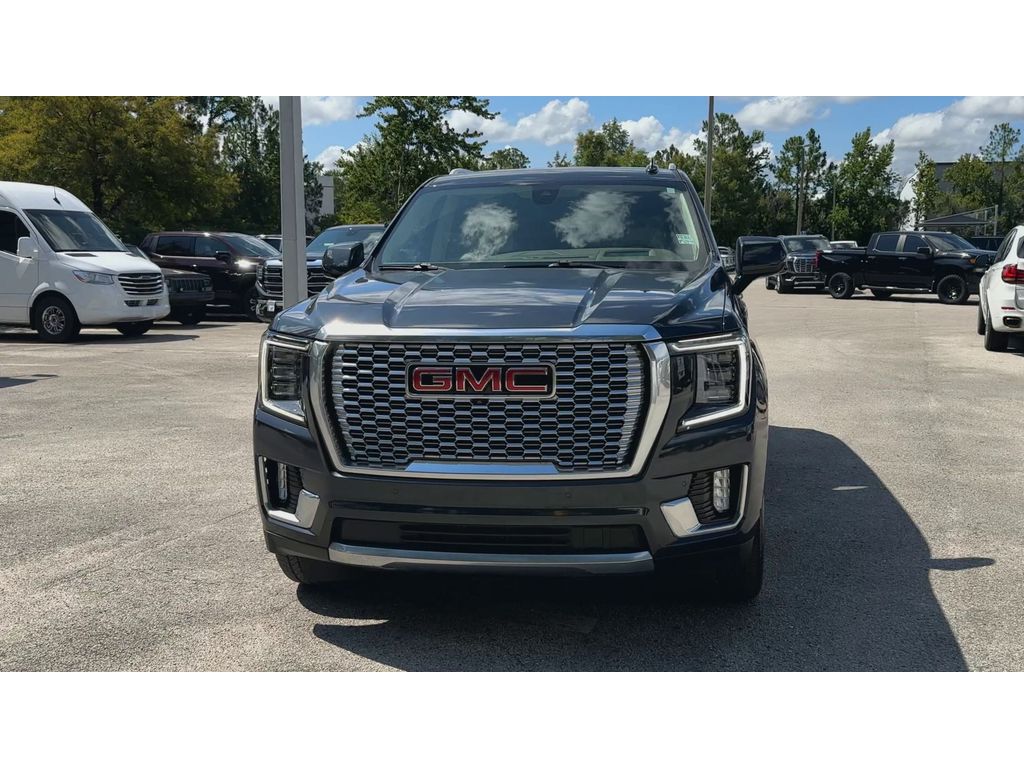 Vehicle image 4 of 35
