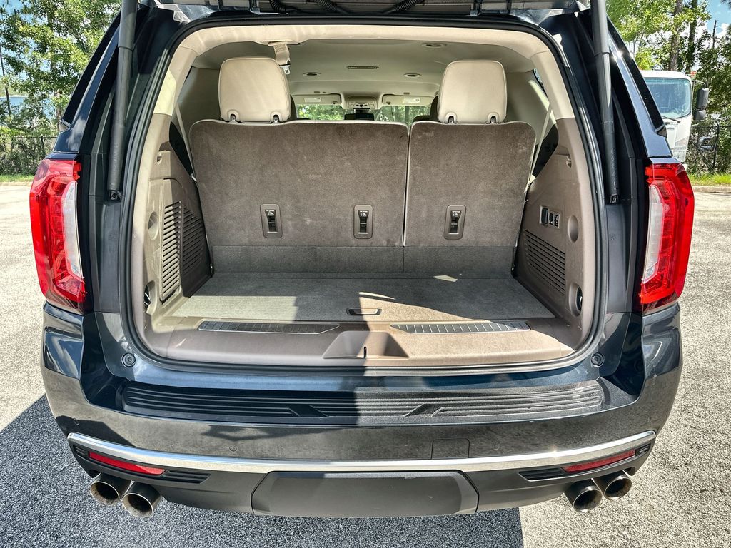 Vehicle image 12 of 35