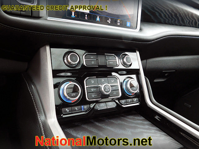 Vehicle image 14 of 22