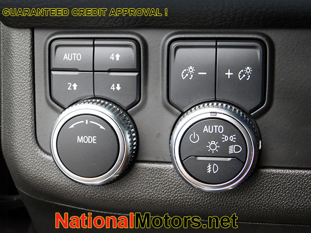 Vehicle image 20 of 22