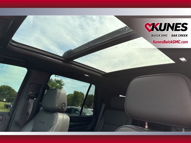 Vehicle image 9 of 24
