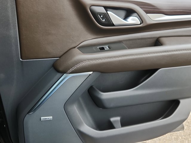 Vehicle image 16 of 26