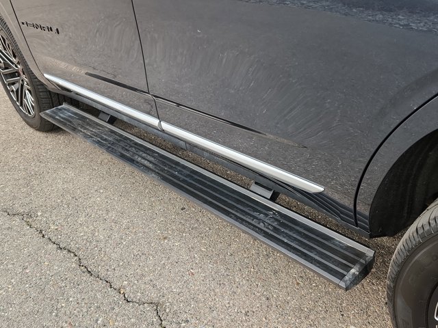 Vehicle image 12 of 26