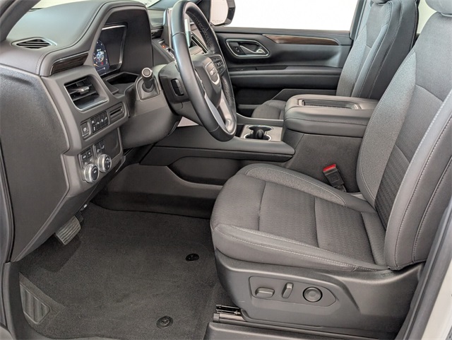 Vehicle image 12 of 31