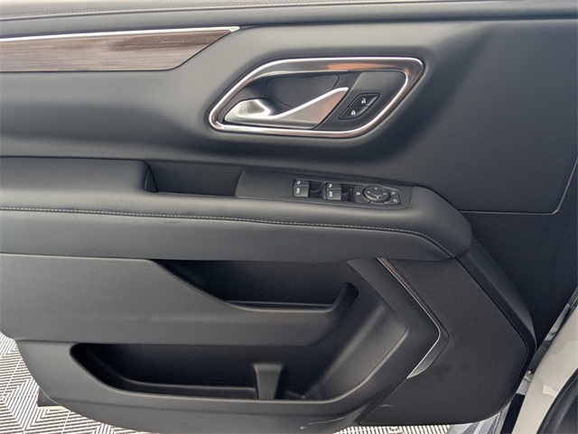 Vehicle image 21 of 31