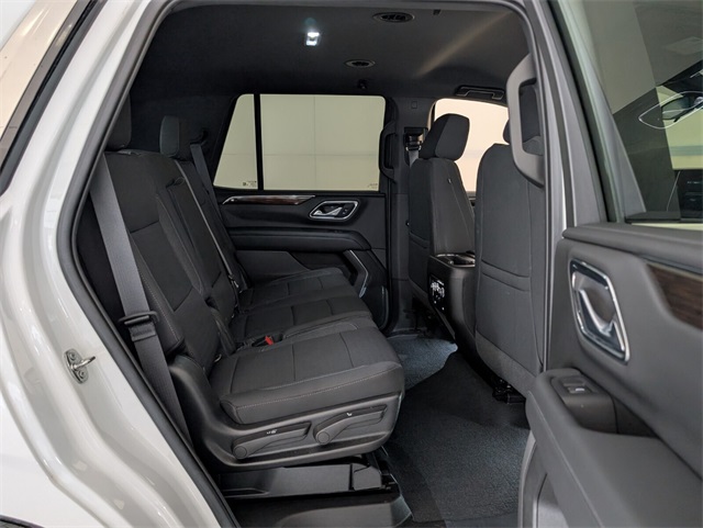 Vehicle image 13 of 31