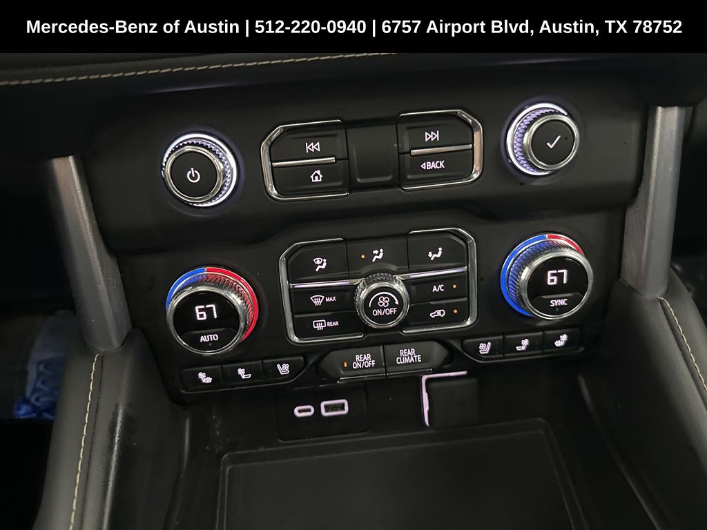 Vehicle image 21 of 36