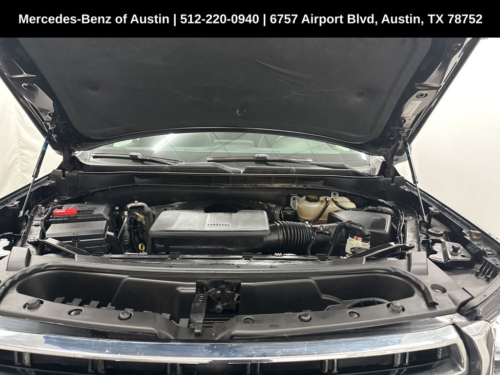 Vehicle image 9 of 36