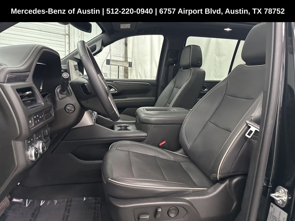 Vehicle image 28 of 36