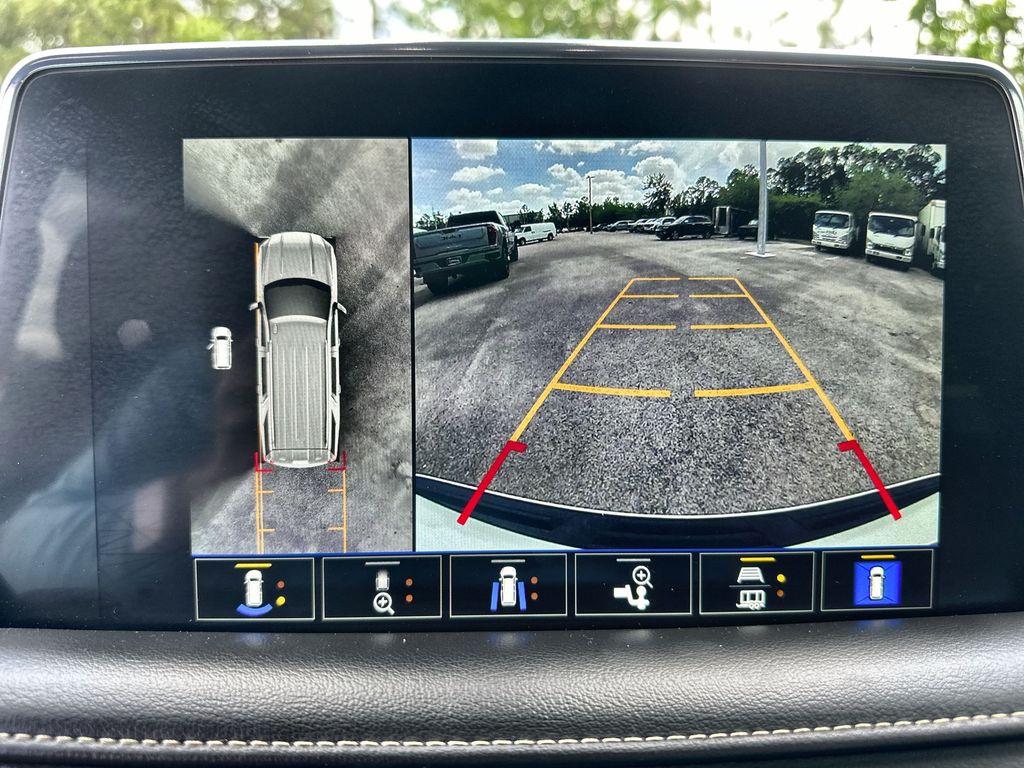 Vehicle image 15 of 36