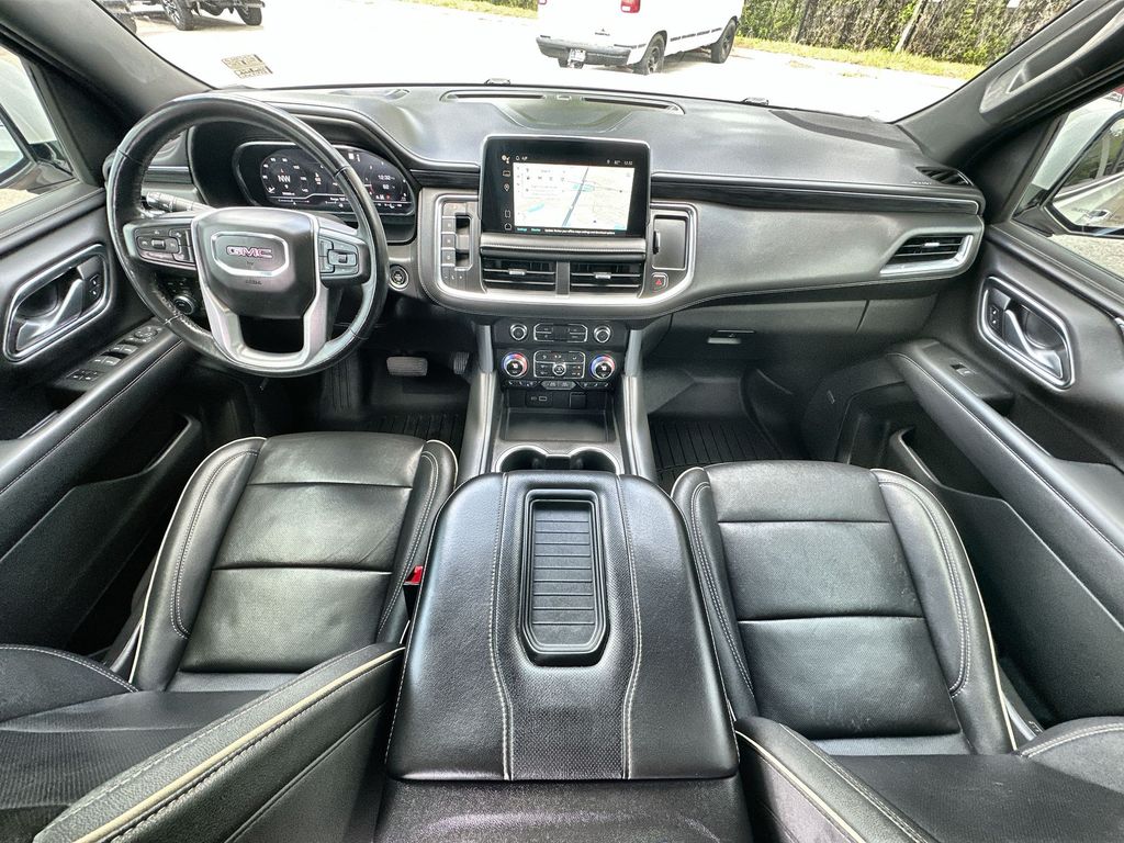 Vehicle image 21 of 36