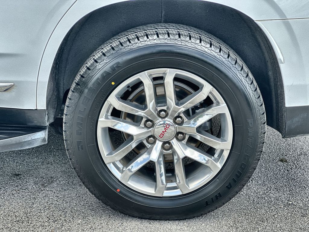 Vehicle image 34 of 36
