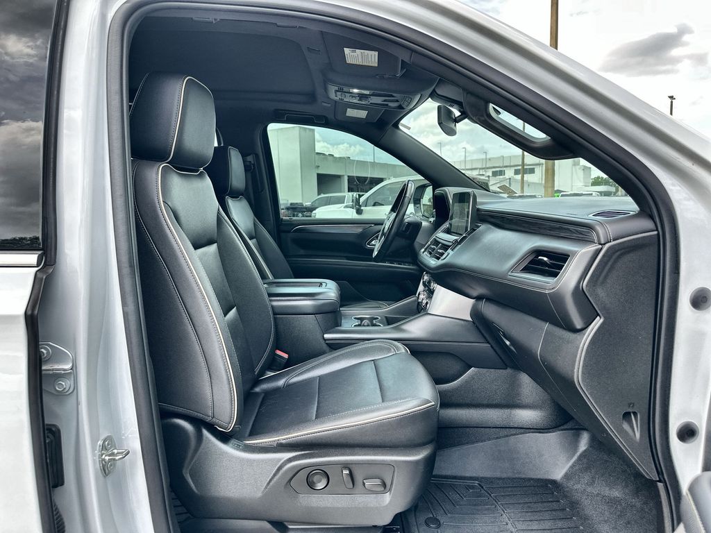 Vehicle image 29 of 36