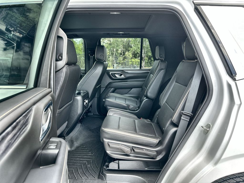 Vehicle image 26 of 36