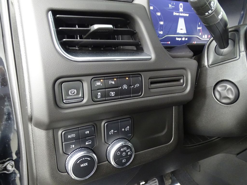 2022 GMC Yukon SLT Image 38 of 40