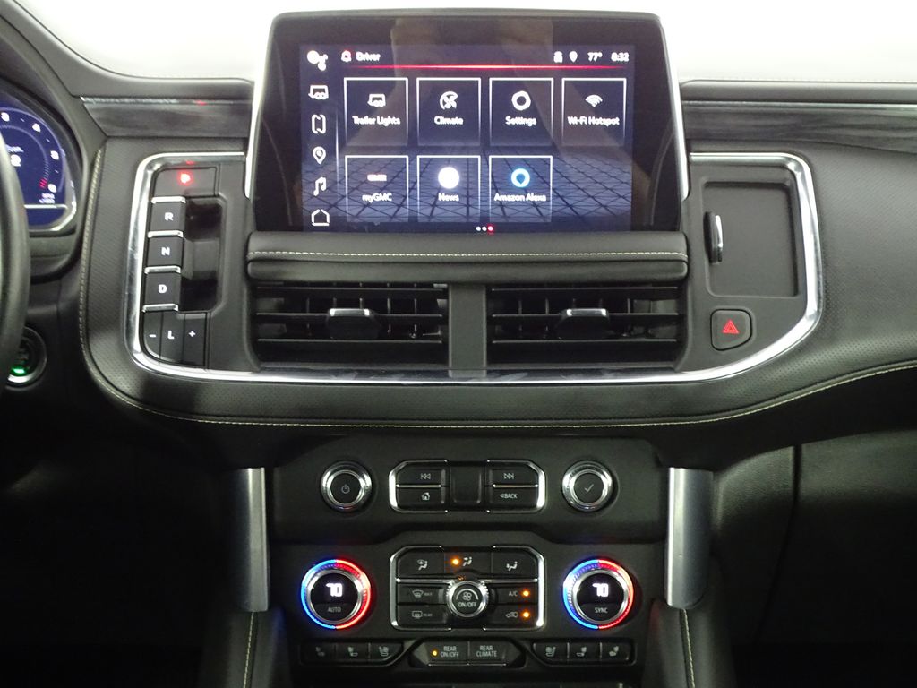 2022 GMC Yukon SLT Image 26 of 40