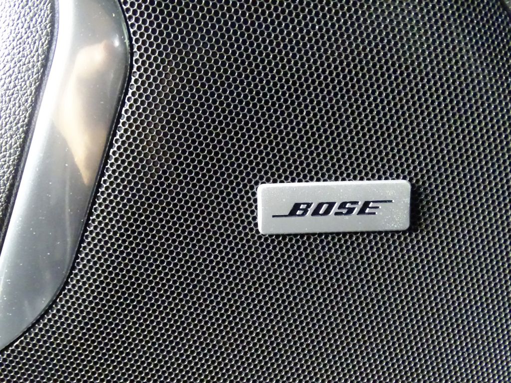 2022 GMC Yukon SLT Image 29 of 40