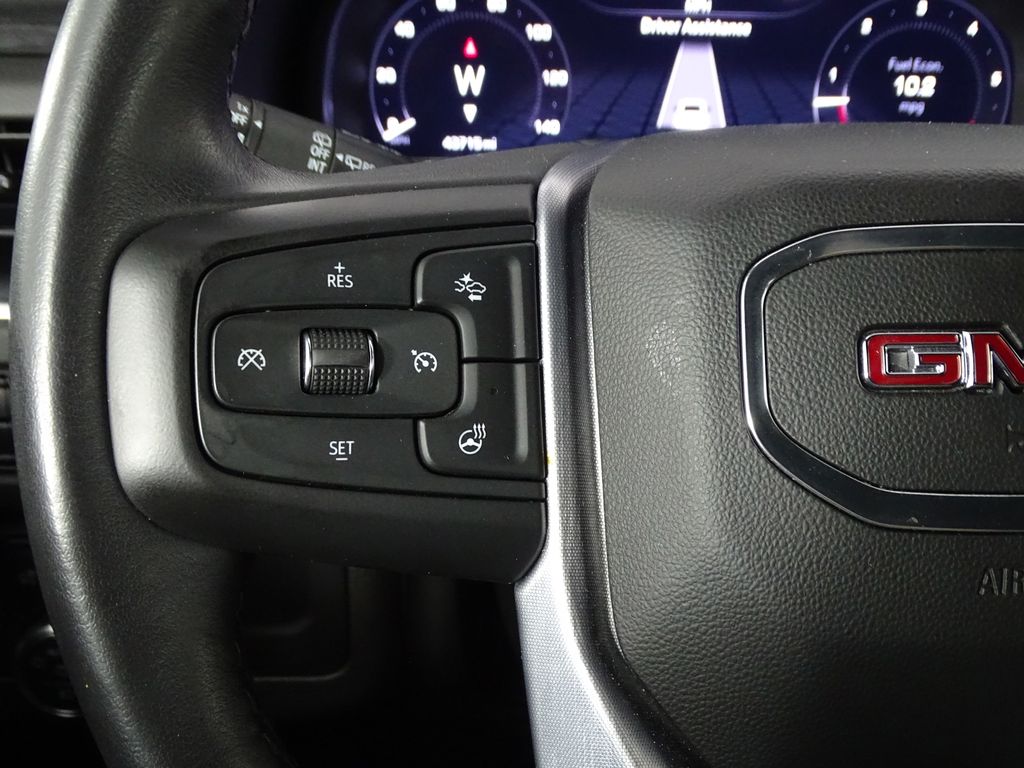 2022 GMC Yukon SLT Image 36 of 40