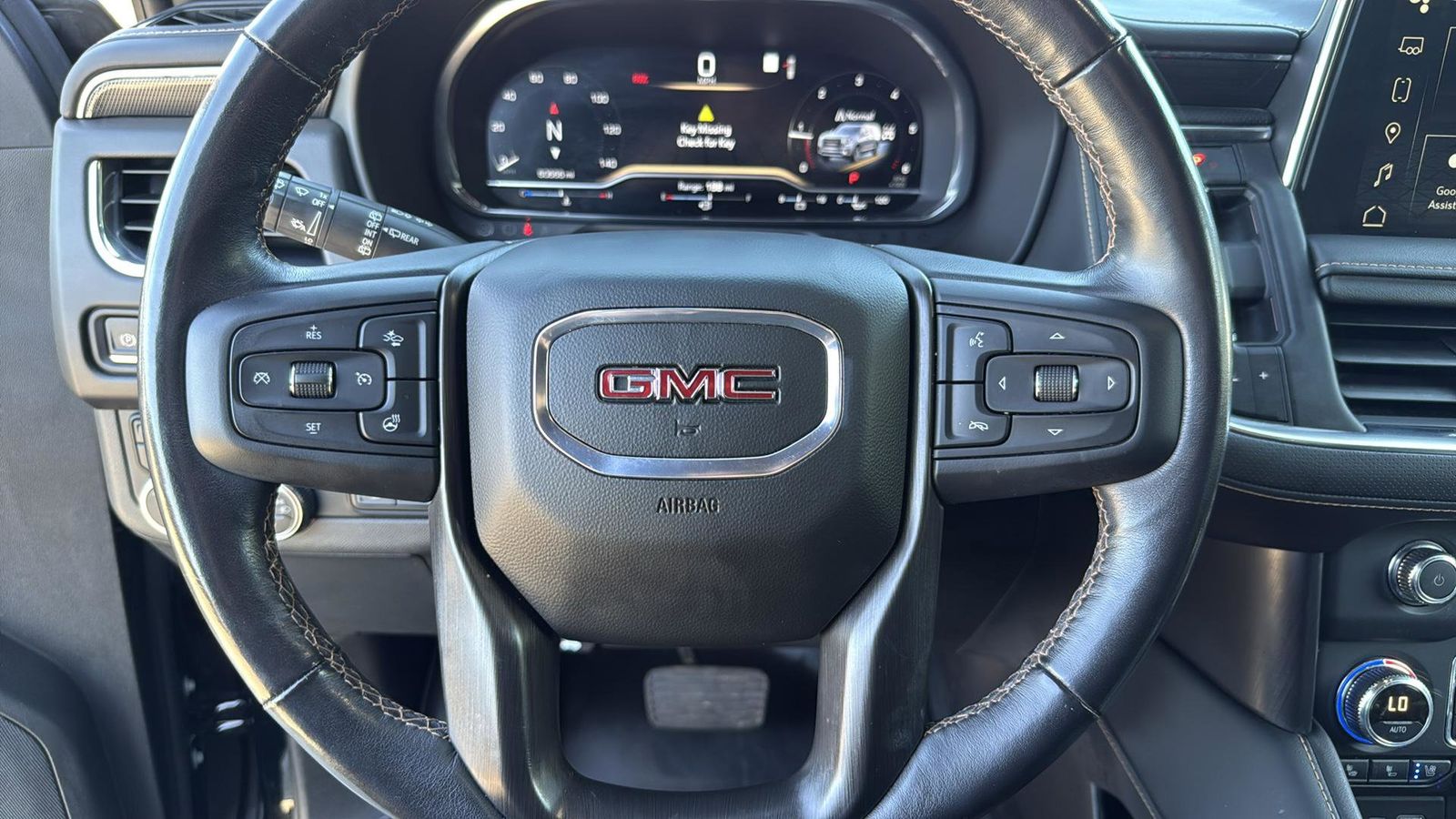 Vehicle image 17 of 29