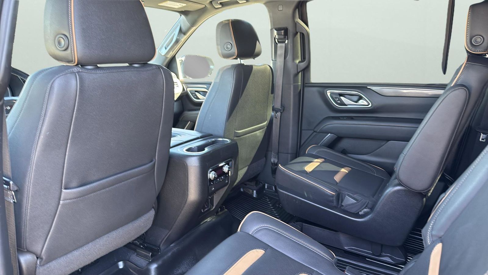 Vehicle image 11 of 29