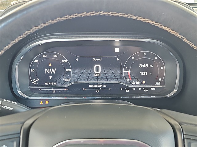 Vehicle image 10 of 27