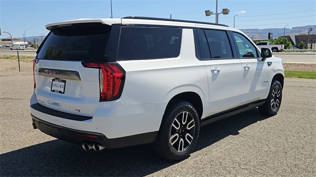 Vehicle image 6 of 27