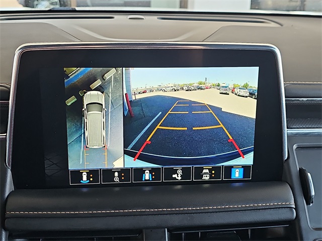 Vehicle image 13 of 27