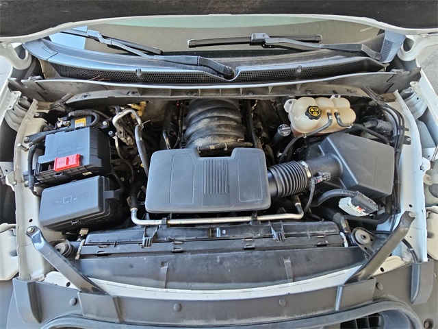 Vehicle image 19 of 27