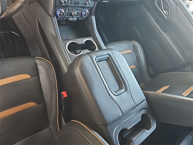Vehicle image 24 of 27